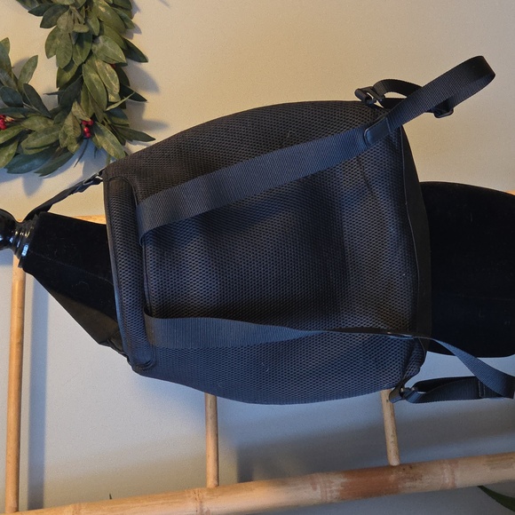 Lululemon Athletica ALL SET 13L Convertible Backpack - Picture 3 of 8